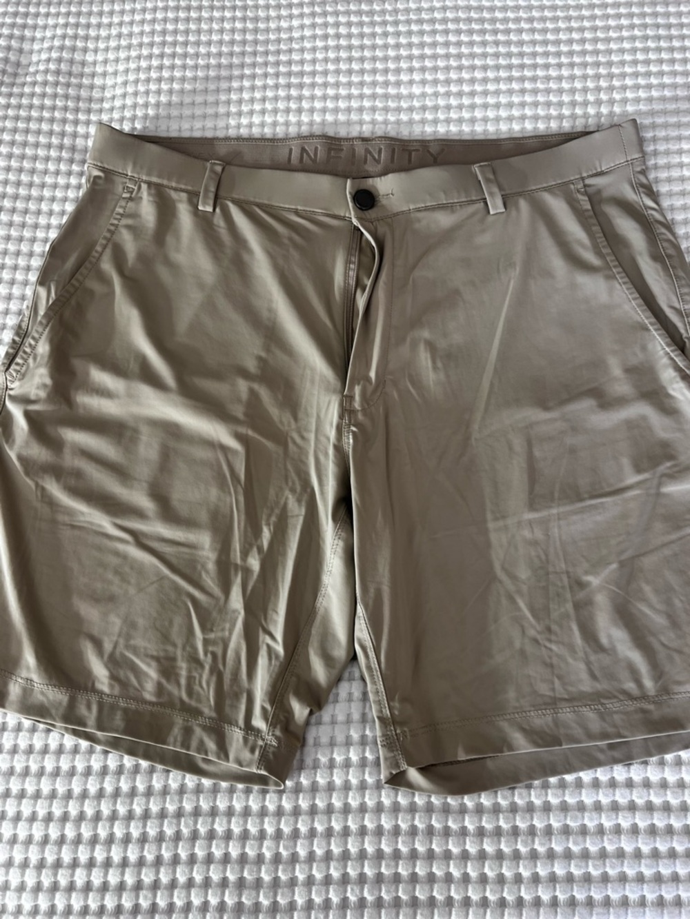 INFINITY Men's Khaki Performance Shorts size 38